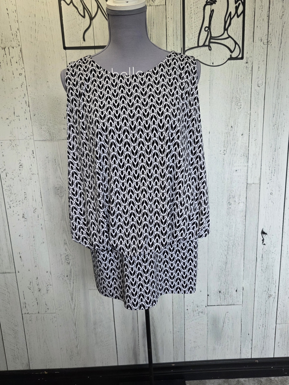 Lane Bryant Black & White Printed Layered Tank Top Size 22/24 Office Business